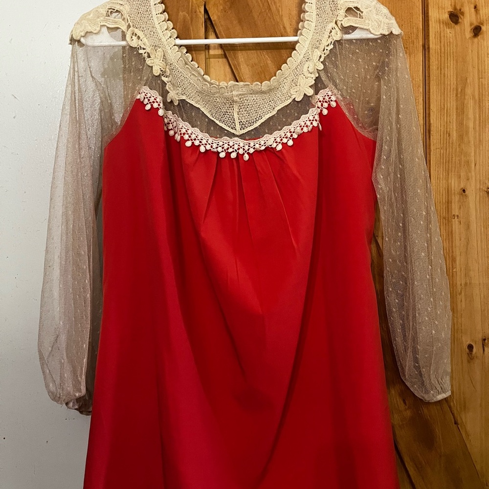 Ryu Red Blouse with Cream Lace Details
